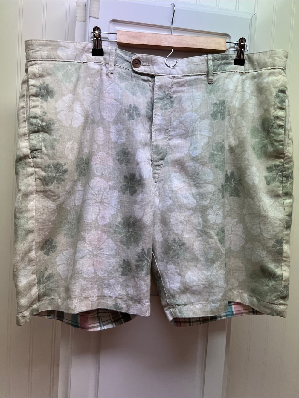 Tommy Bahama Men's Pale Green & Cream Floral Linen-Blend Shorts